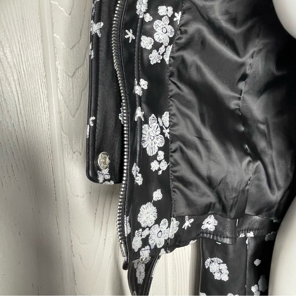 Michael Michael Kors Moto Jacket M Black White Flowers Floral Faux Leather - Picture 8 of 10